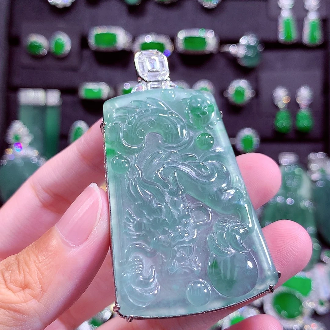 翡翠未镶嵌颈饰天然