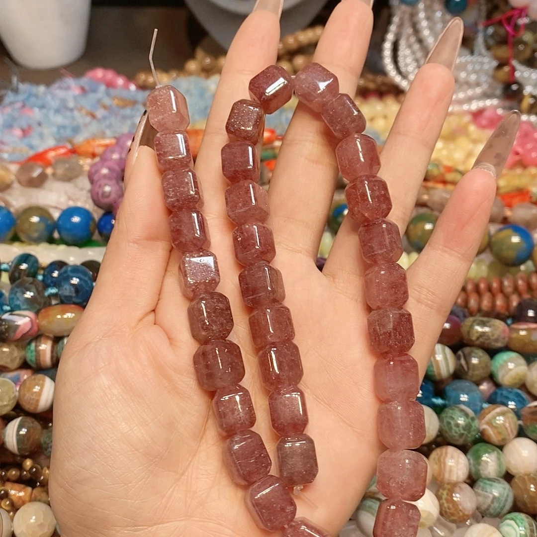 玛瑙/玉髓散珠天然草莓晶11mm一条