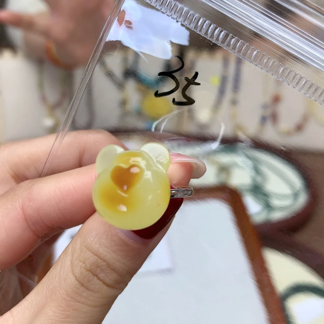 琥珀吊坠(不含链)未镶嵌