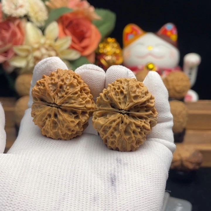 把件文玩核桃云南铁核桃29