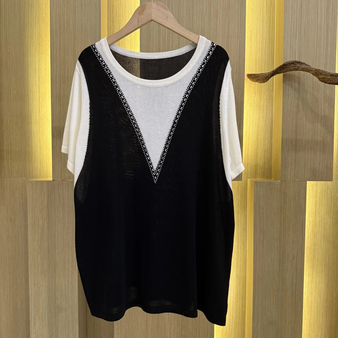 300《嘉壹》2025新款大码时尚黑白烫钻假两件宽松休闲显瘦气质裙