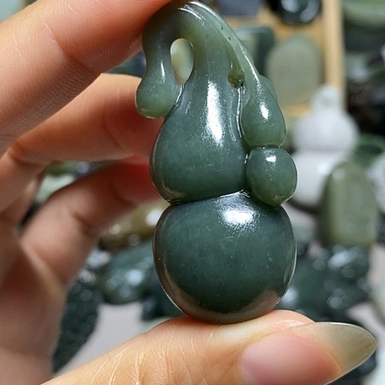 未镶嵌和田玉（糖玉）珠宝半成品