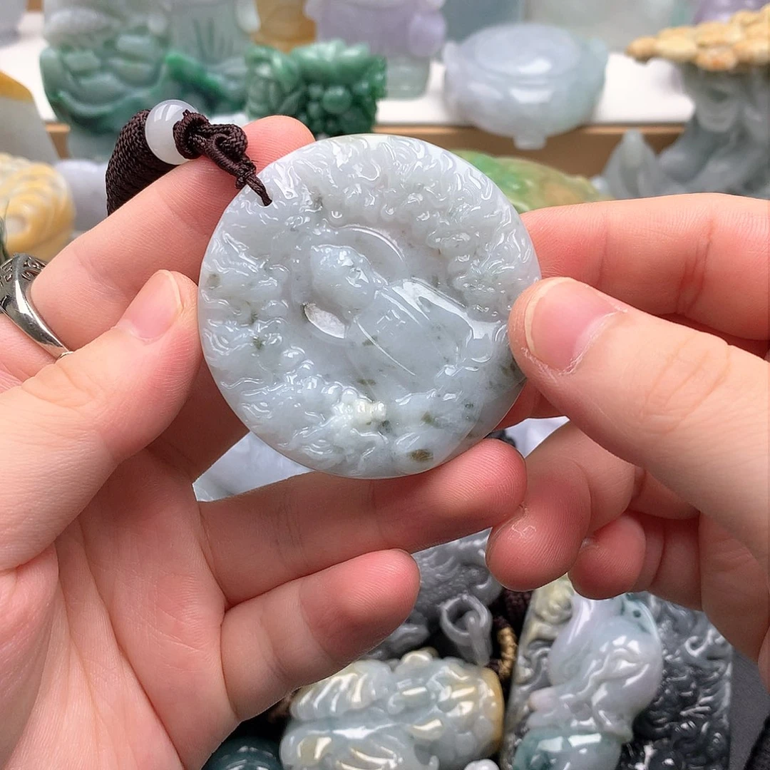 吊坠(不含链)未镶嵌翡翠