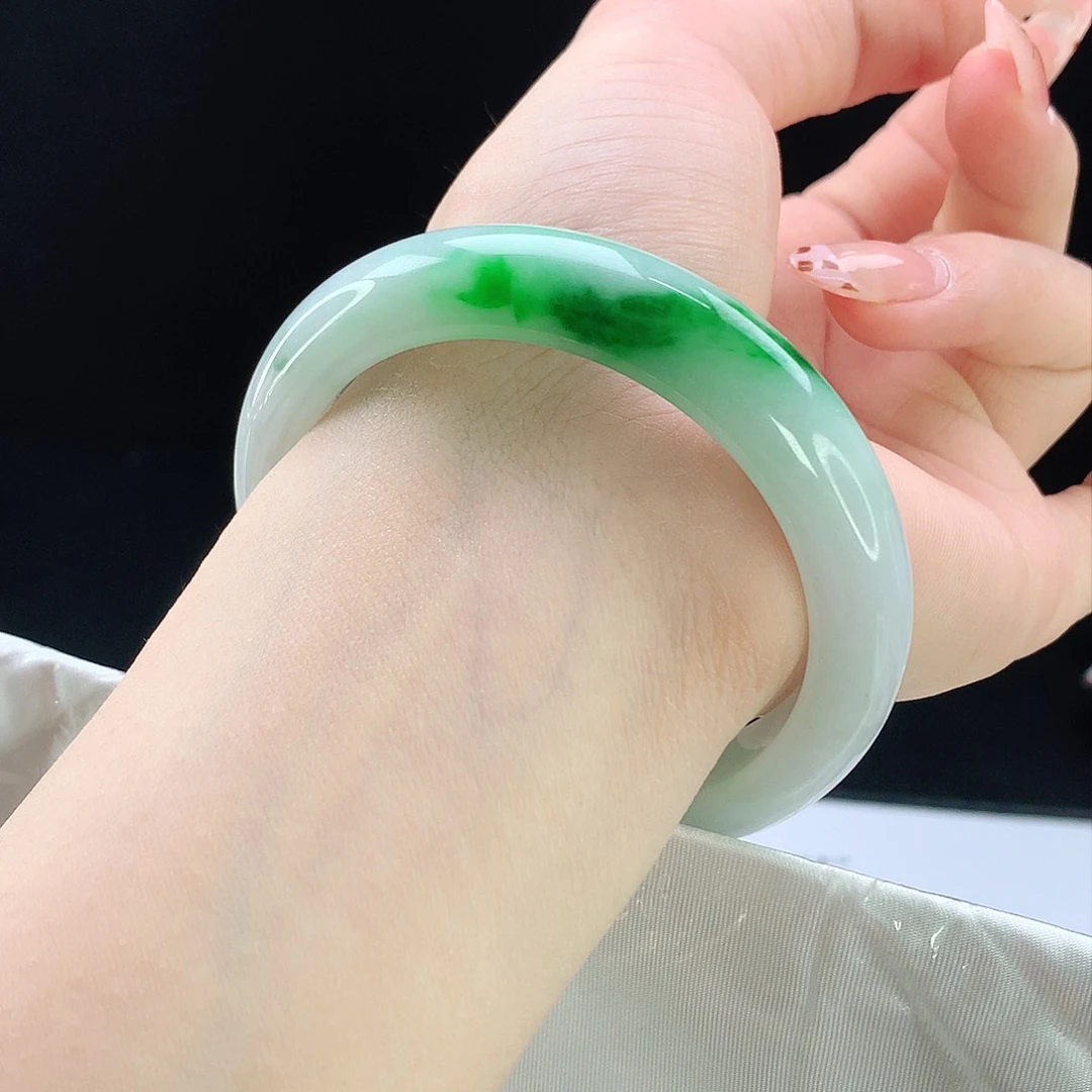 未镶嵌手镯翡翠833
