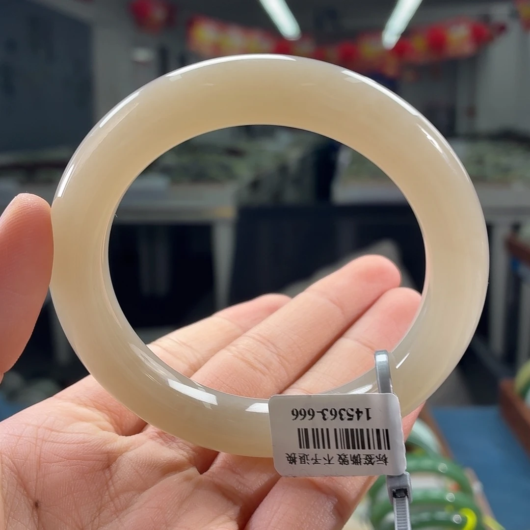 和田玉未镶嵌手镯5657