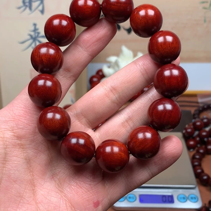 H***H檀香紫檀（小叶紫檀）