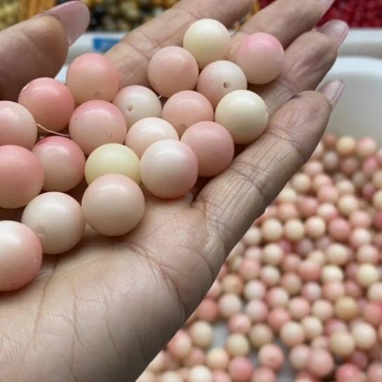 吊坠白玉菩提微瑕13.6水蜜桃圆30卡灯牌宠30