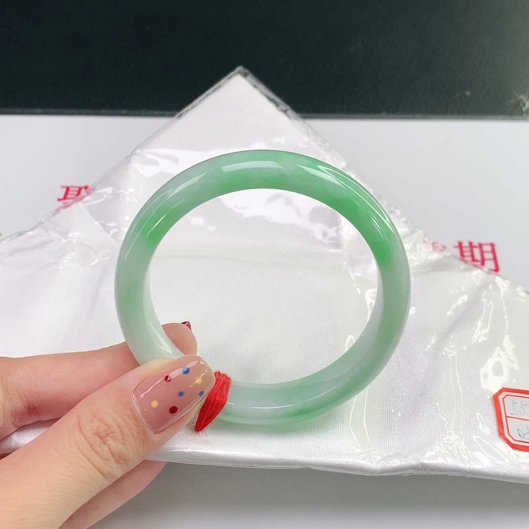 未镶嵌手镯翡翠218