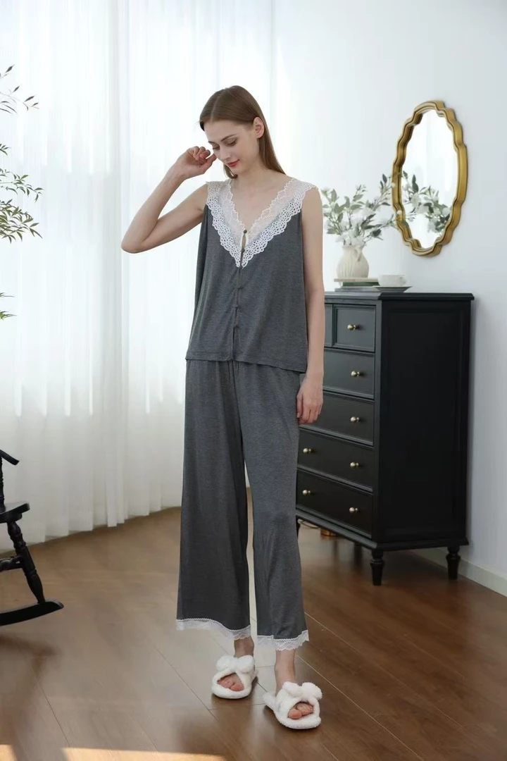 【欢欢精选】亲肤法式蕾丝吊带家居服套装家居服