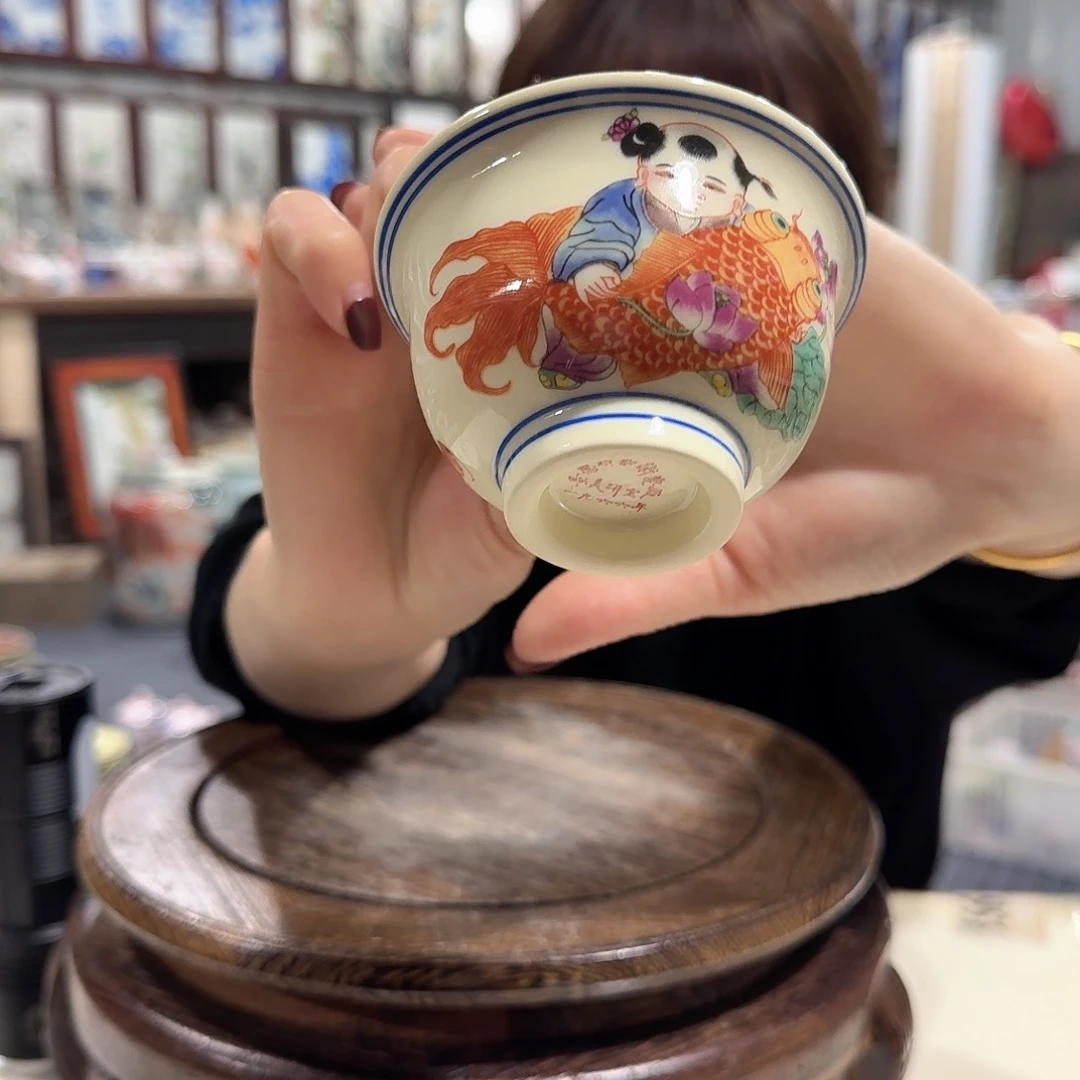 瓷摆件////景德镇陶瓷瓷器。杯