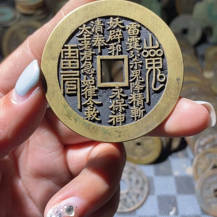 古***地铜现代工艺品仿制品