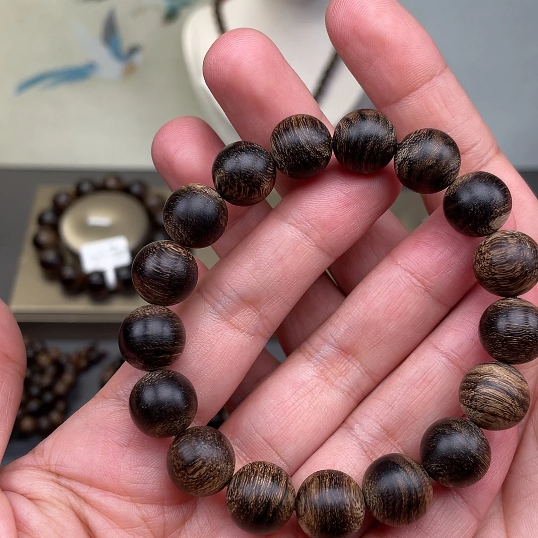 沉香沉香碎屑A****?越南芽庄白棋虎皮瘿子瘤疤s