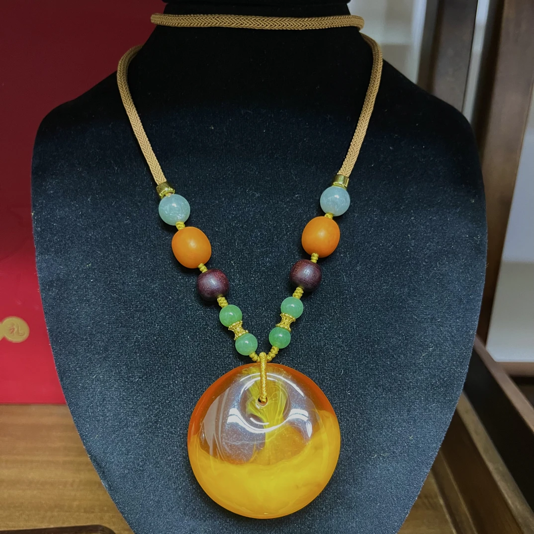 珍品满黄飘花大饼蜜蜡平安扣（展示勿拍）M