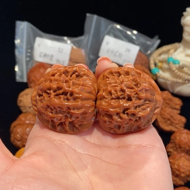 文玩核桃把件38龙鳞纹81