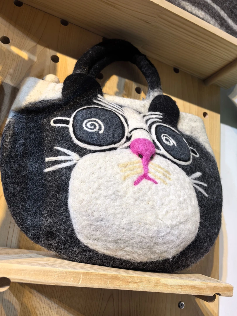 尼泊尔纯手工制作羊毛毡包包#珍珠少女款