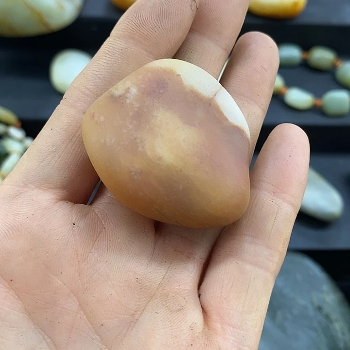 和田玉（糖玉）未镶嵌挂件