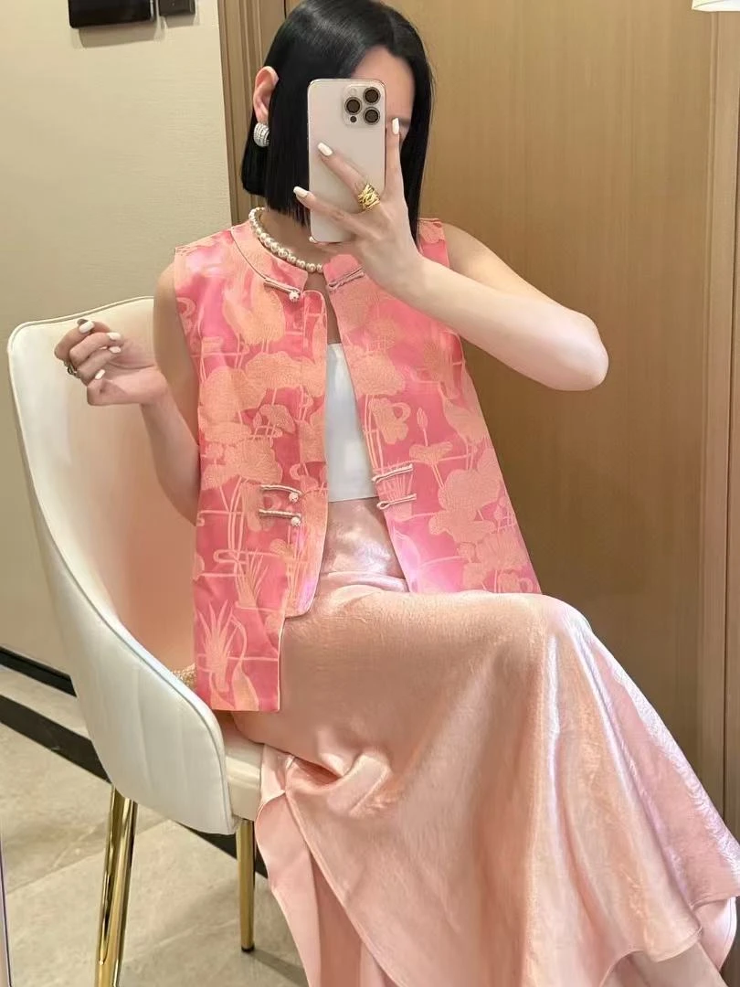 超好看独特漂亮上衣设计感气质新中式国风高级感粉色马甲外套女春