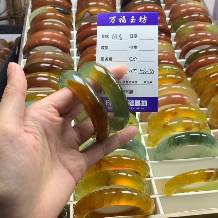 蛇纹石玉手镯未镶嵌阿*妹