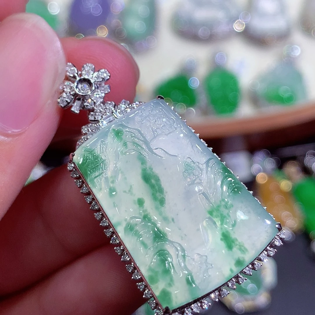 吊坠(不含链)18K金镶嵌翡翠