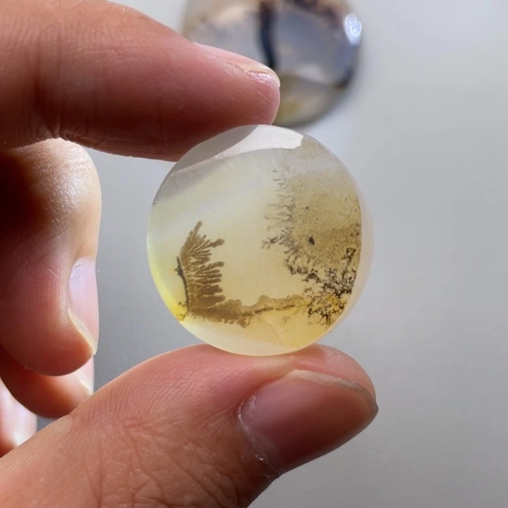 玛瑙/玉髓颈饰未镶嵌玉**心