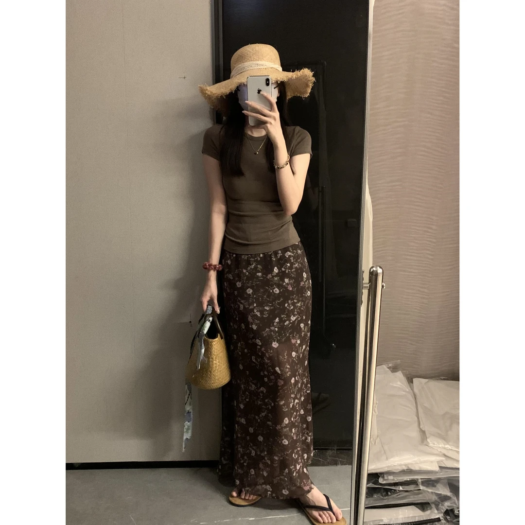 美拉德时尚轻熟风修身显瘦纯色上衣搭配气质碎花半身裙两件套装潮