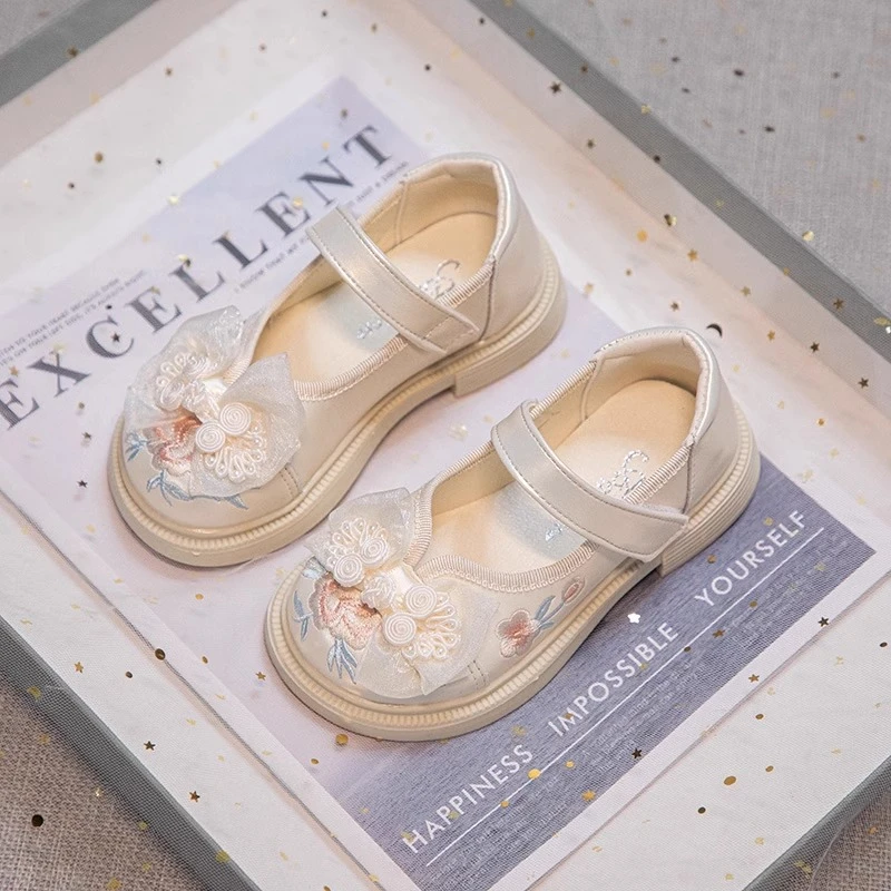 ABC女童汉服鞋儿童配马面裙单鞋2025新款夏季软底国风鞋小皮鞋