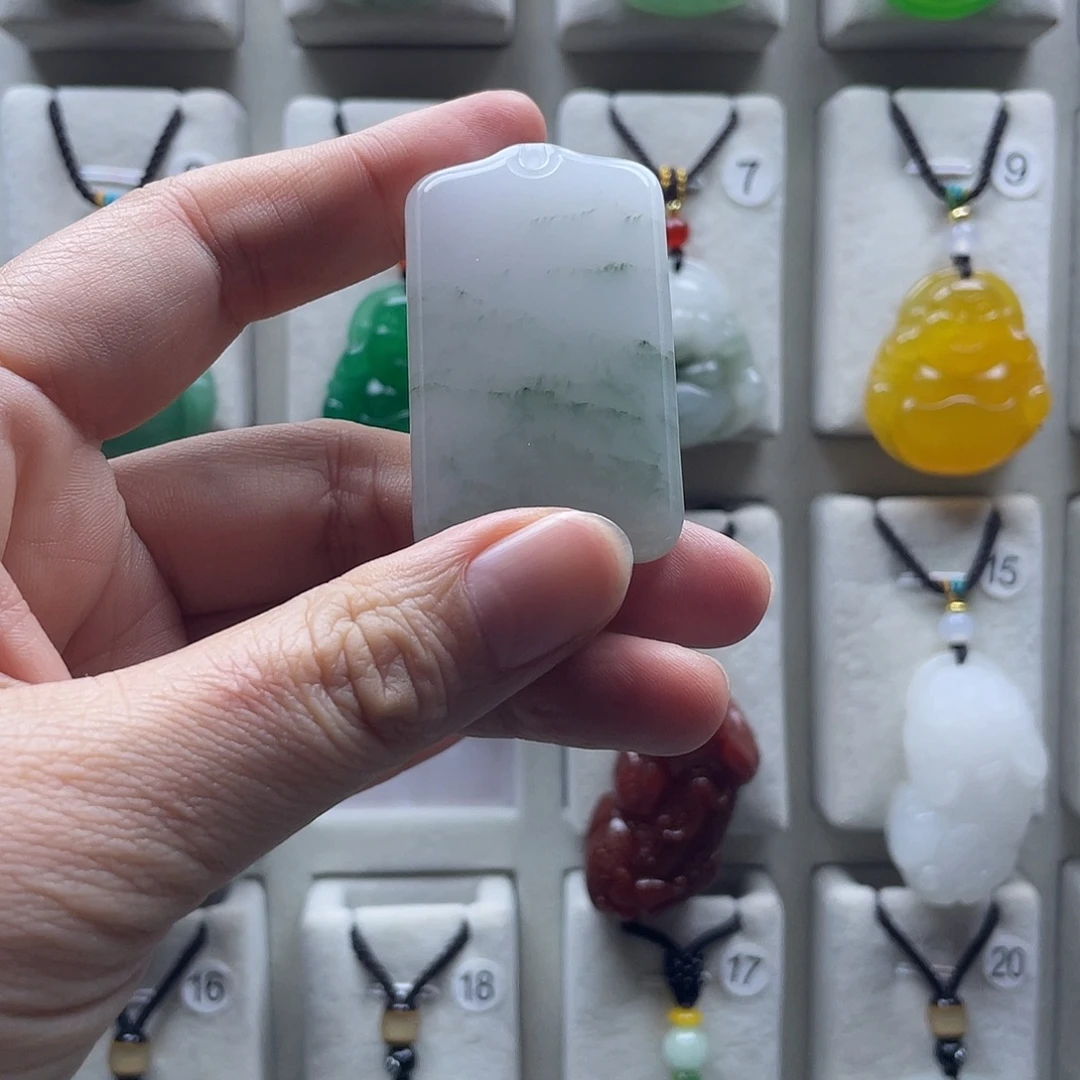 石英质玉未镶嵌颈饰