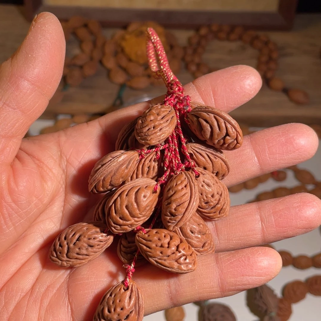 一***莲桃核手串在你面前都没办法好好珍惜和