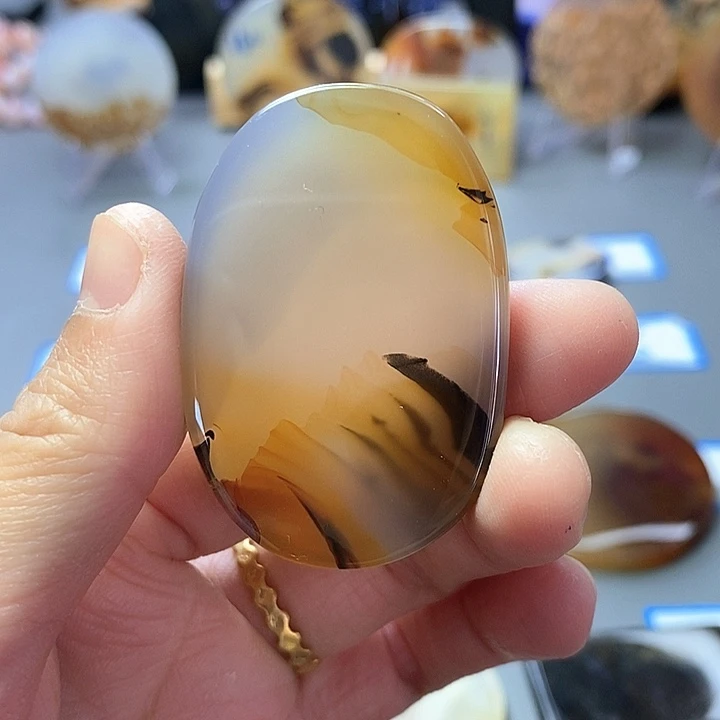 玛瑙/玉髓未镶嵌珠宝半成品