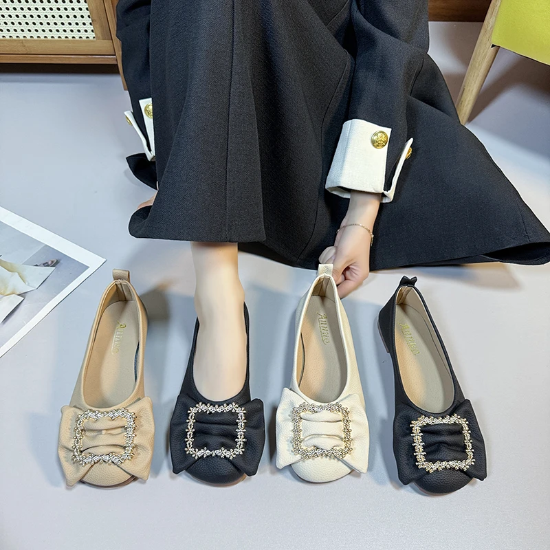 大码女鞋41到43胖脚宽单鞋晚晚风玛丽珍鞋软底不累脚配裙子豆豆鞋