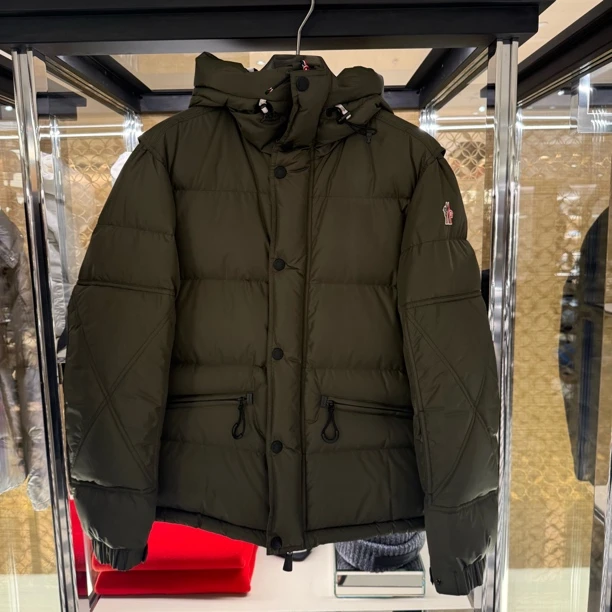 （可可欧洲购）Moncler【男装】法式优雅剪裁连帽鹅绒羽绒服
