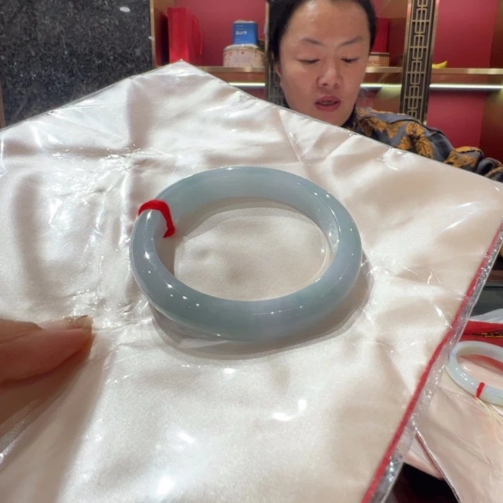 快***乐翡翠未镶嵌手镯蓝紫底63
