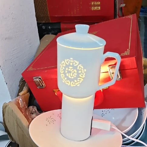 瓷玲珑福字办公杯两个带盖子微瑕疵