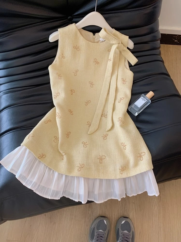 法式卡其色直筒宽松无袖背心连衣裙短款女2025新款夏日绝美小裙子