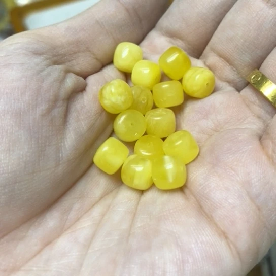 蜜蜡未镶嵌裸石多样性发货其四