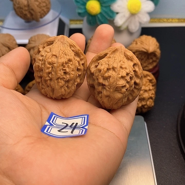 把件文玩核桃37牡丹纹