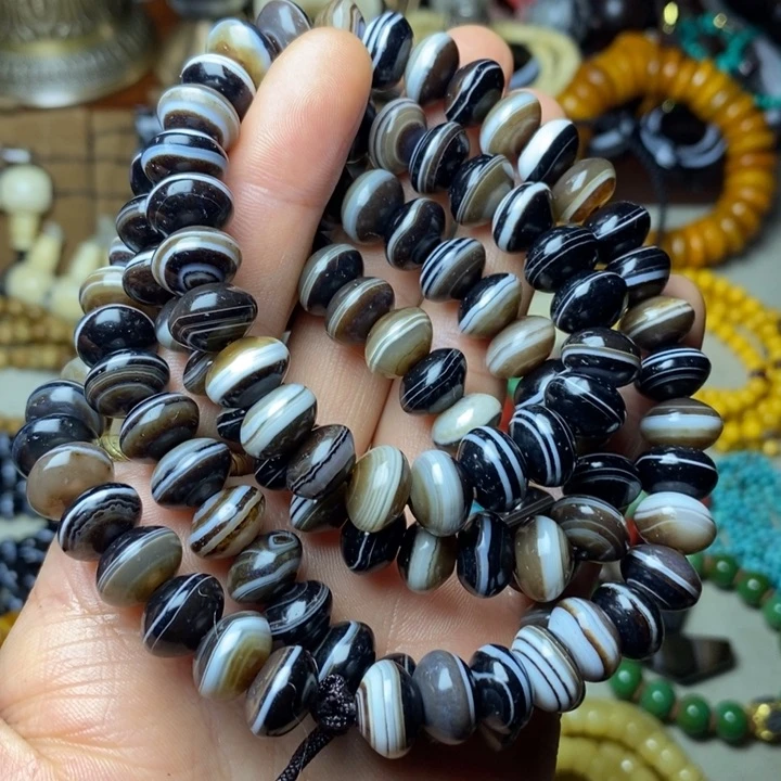 大叶紫檀（黑酸枝木类）