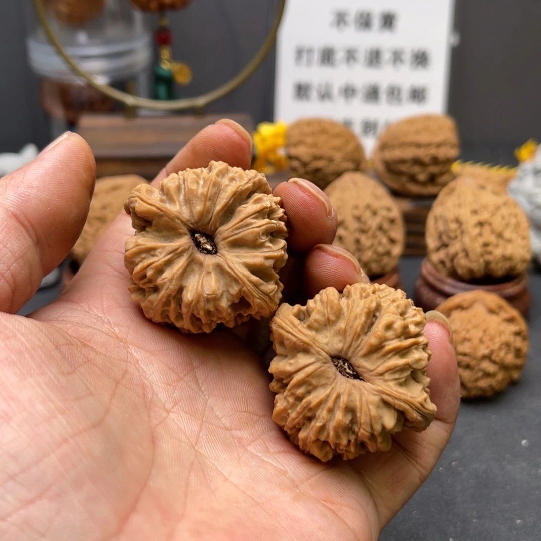 往****把件文玩核桃涿鹿