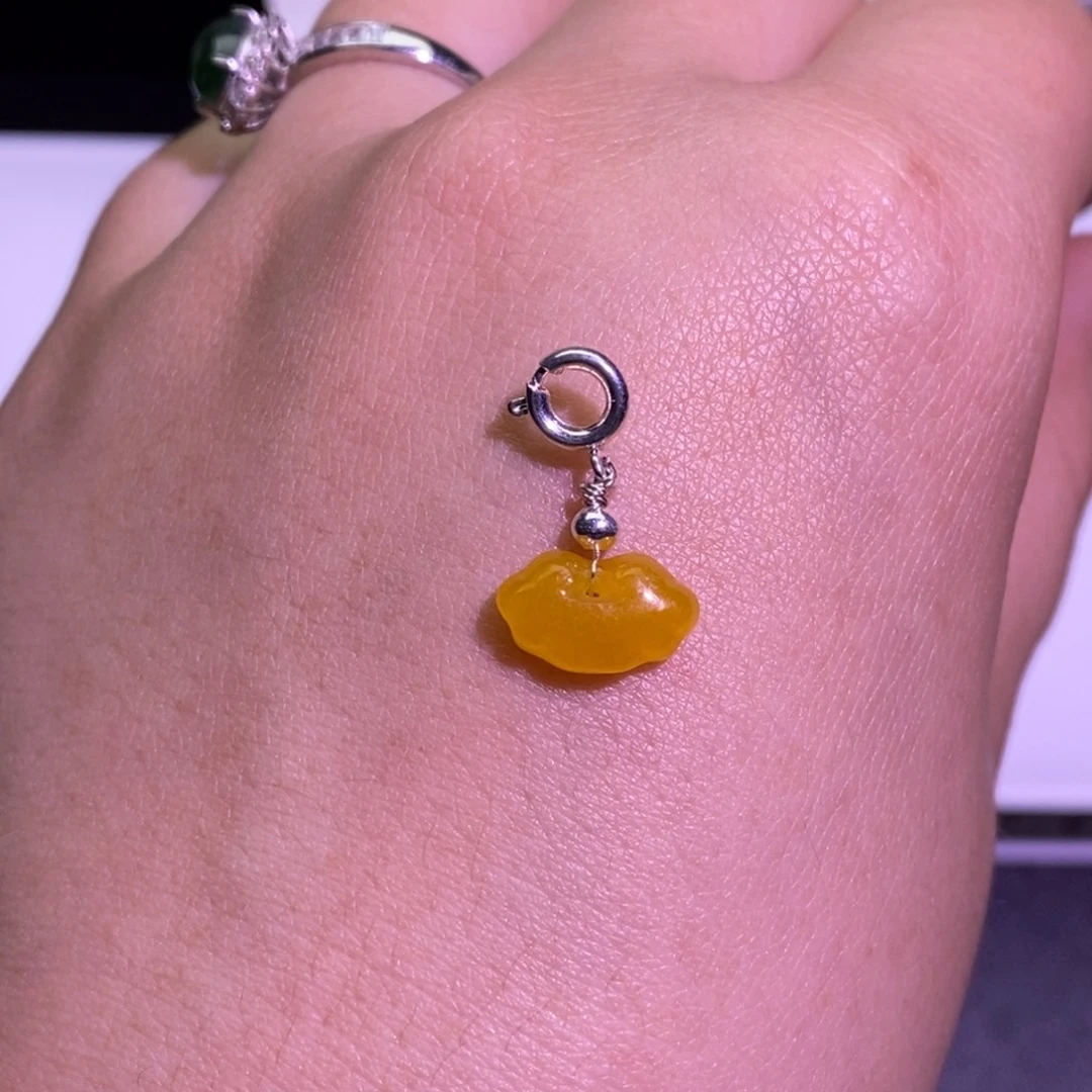 翡翠未镶嵌颈饰吊坠