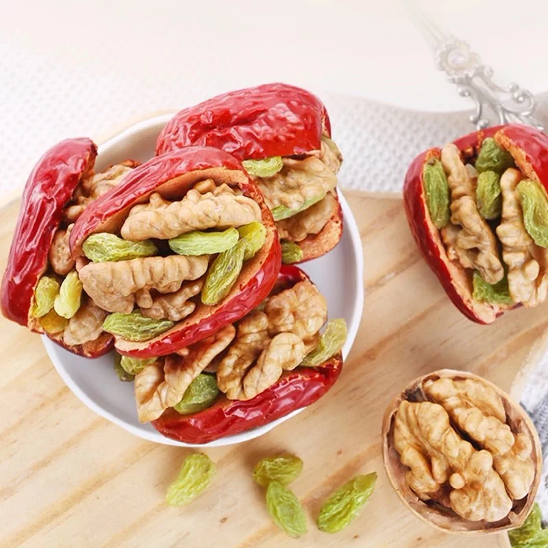 新疆红枣核桃葡萄干组合