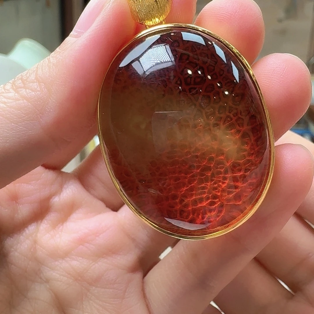 琥珀未镶嵌颈饰吊坠
