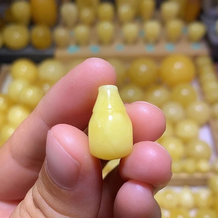 蜜蜡未镶嵌裸石天然俄料黄白花蜜蜡三通10+
