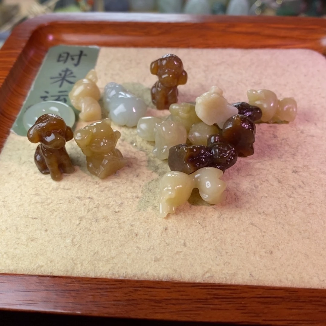 和田玉未镶嵌颈饰单个