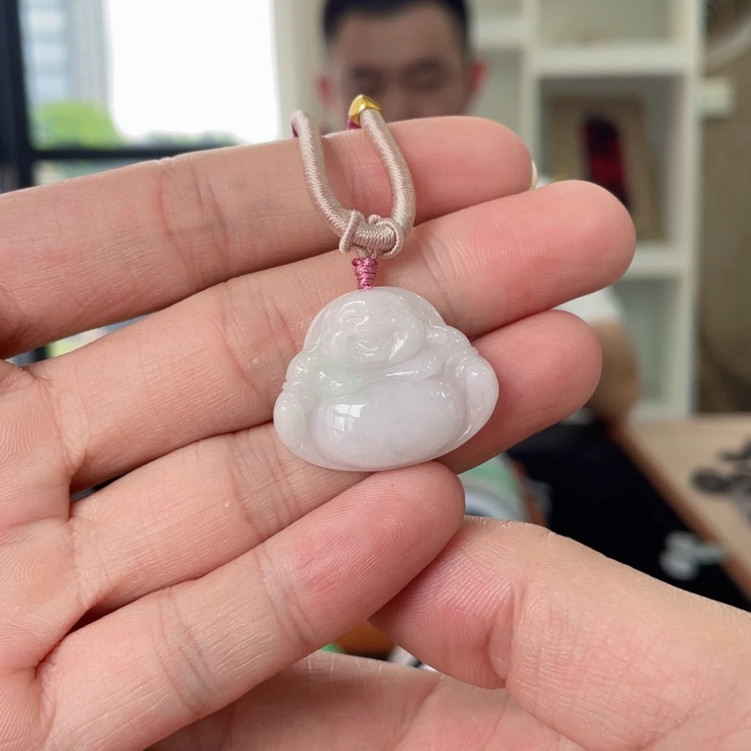 翡翠未镶嵌颈饰佛公