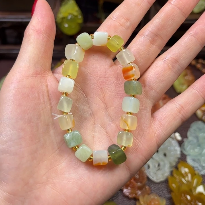 蛇纹石玉吊坠(赠链)未镶嵌