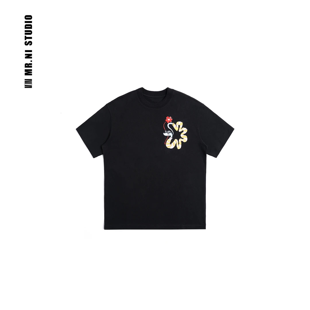 MR.NI/倪先生「采花蛇」送你一朵小红花！趣味小蛇刺绣罗马棉短袖T恤