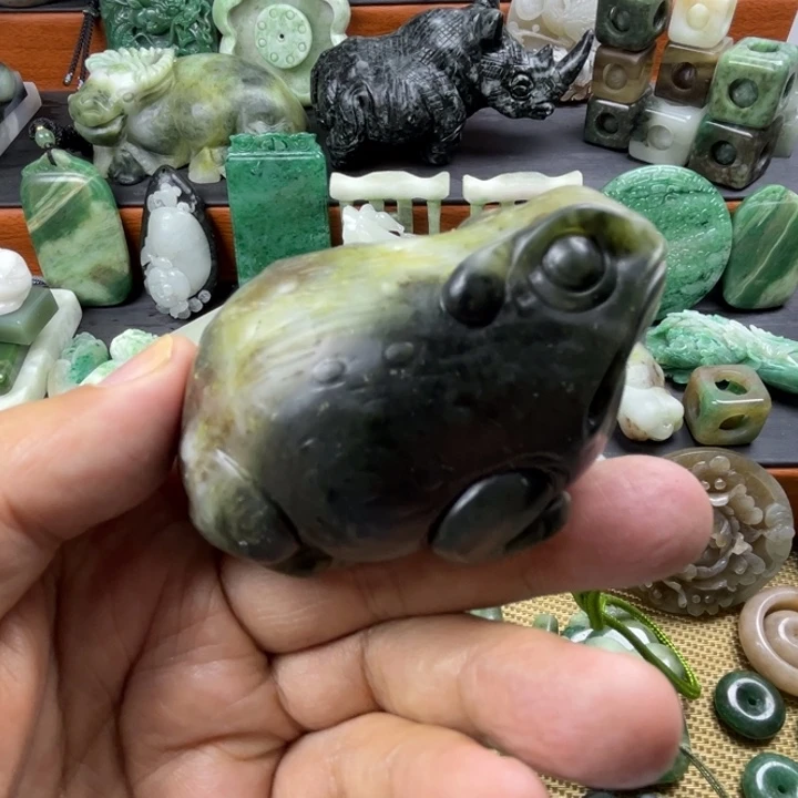 独山玉未镶嵌珠宝半成品