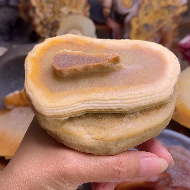 石头马达加斯加缠丝玛瑙