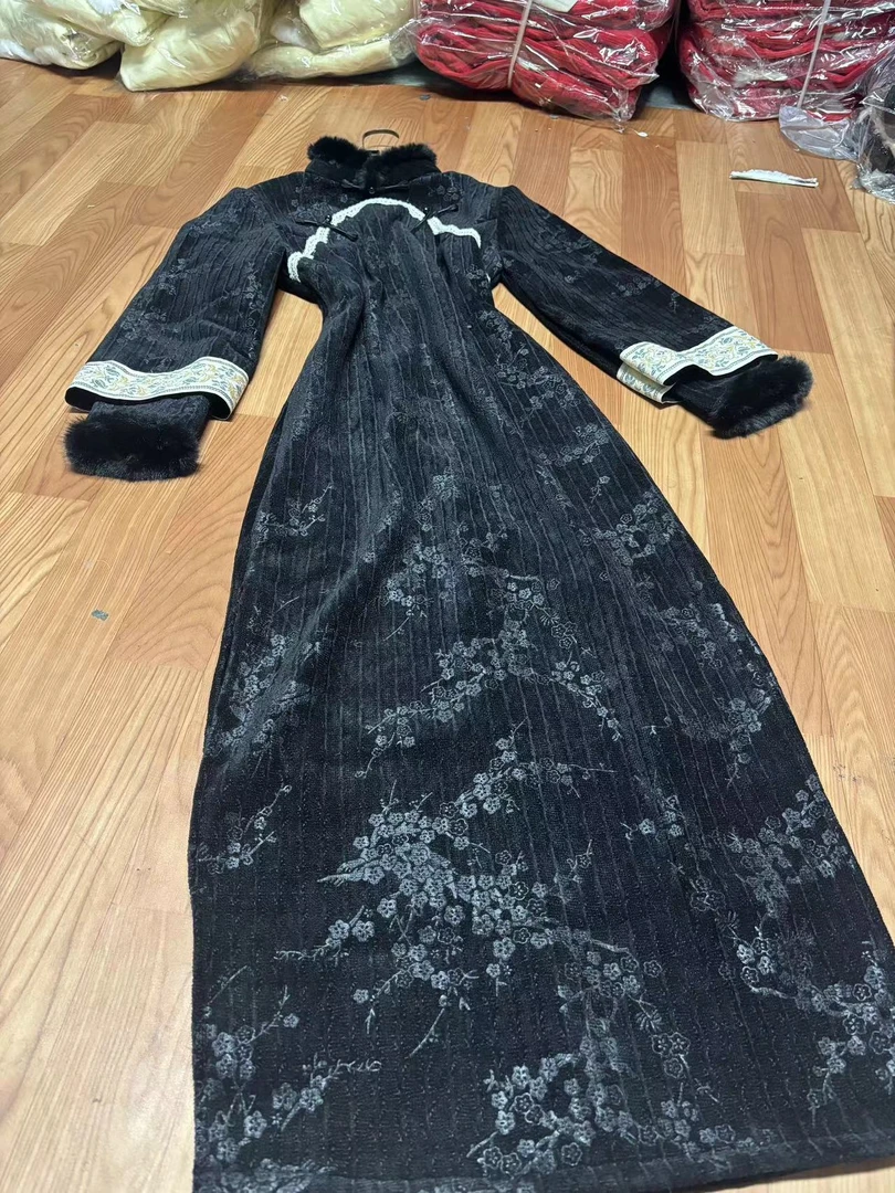 855-黑色 美玲经 压花 梅花 年轻 旗袍