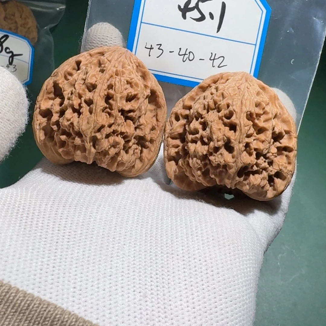 孤***下文玩核桃吊坠56号万字h